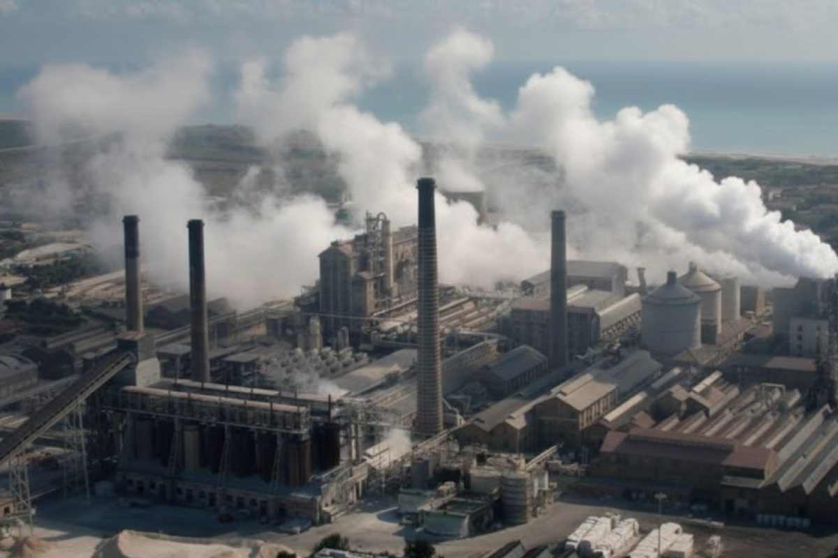 Ci stiamo avvelenando: la caldera più pericolosa d’Italia si trova qui, rischio morte silenziosa