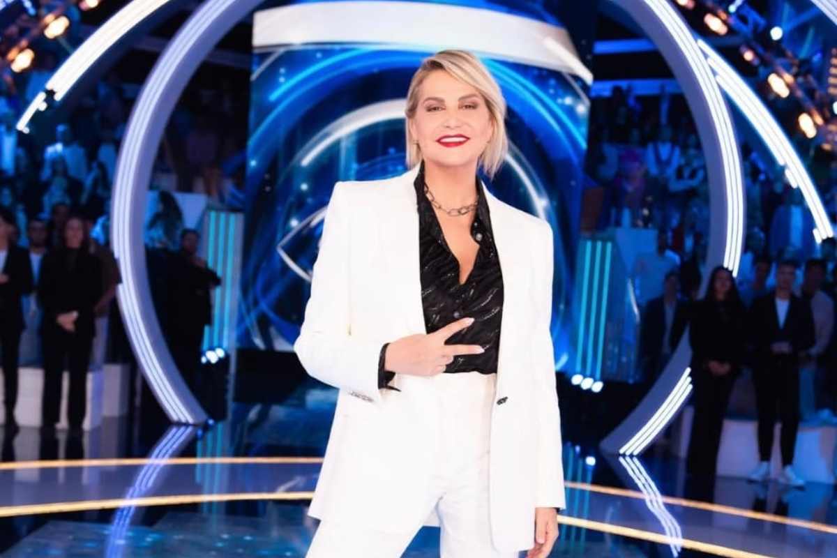 Stop Isola dei Famosi decisione