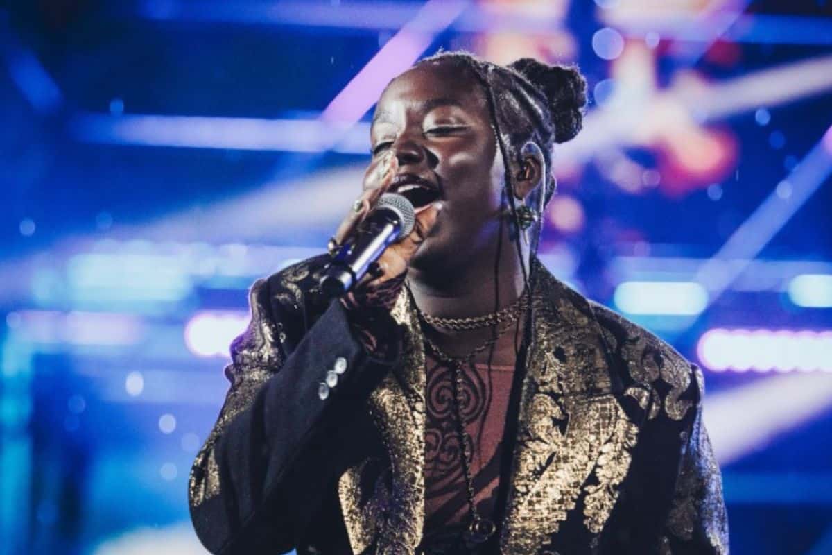 Mimi che si esibisce a x factor