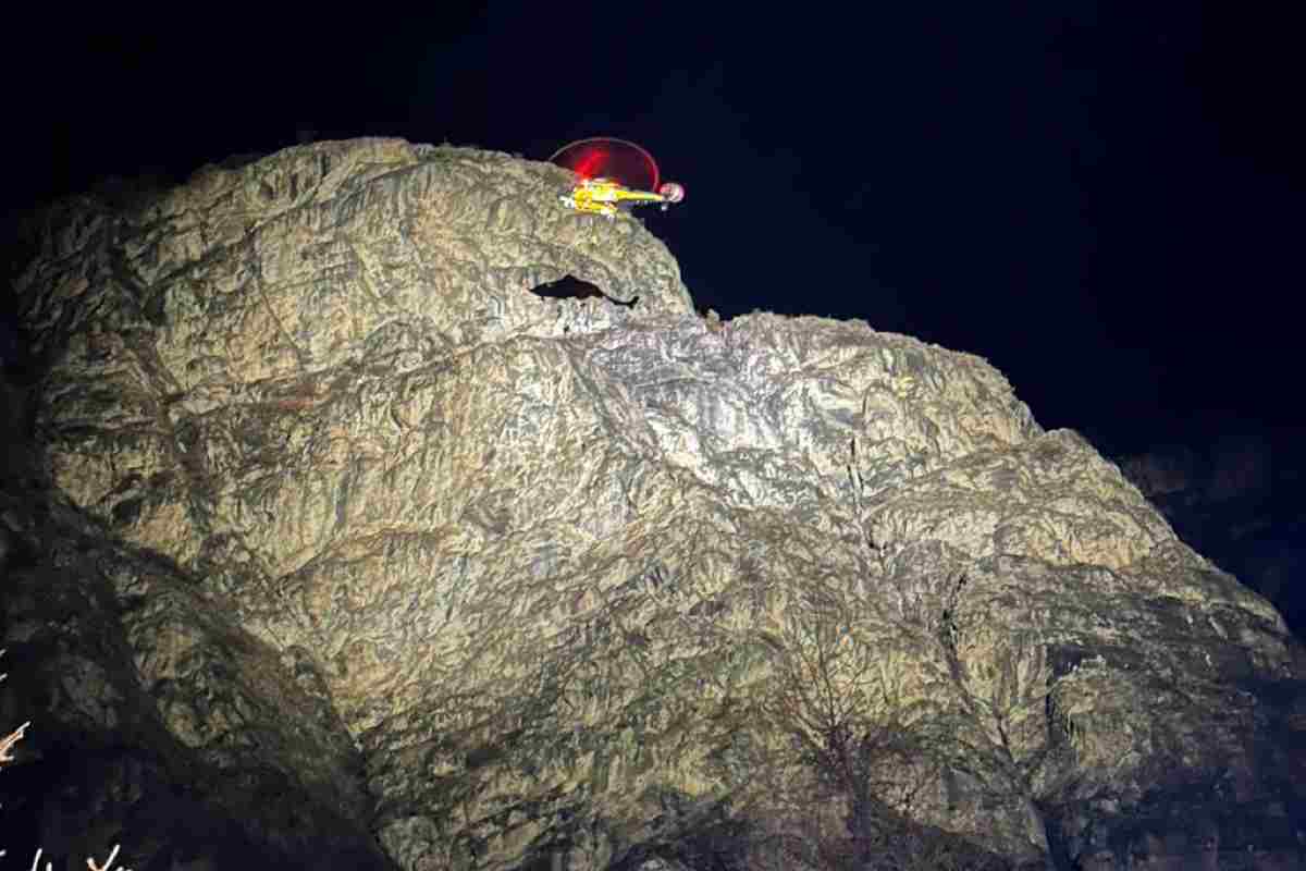 La parete da dove un bambino di 11 anni è precipitato