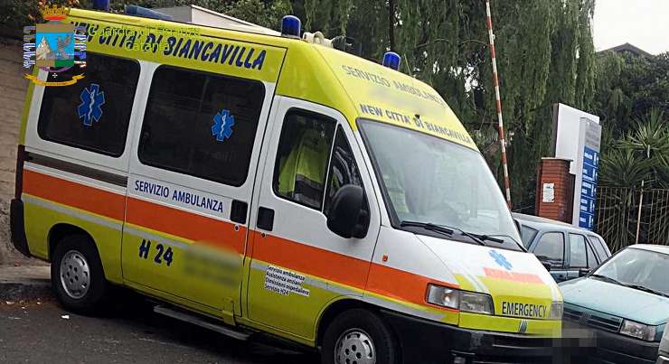 Un'ambulanza di Catania che era stata rubata
