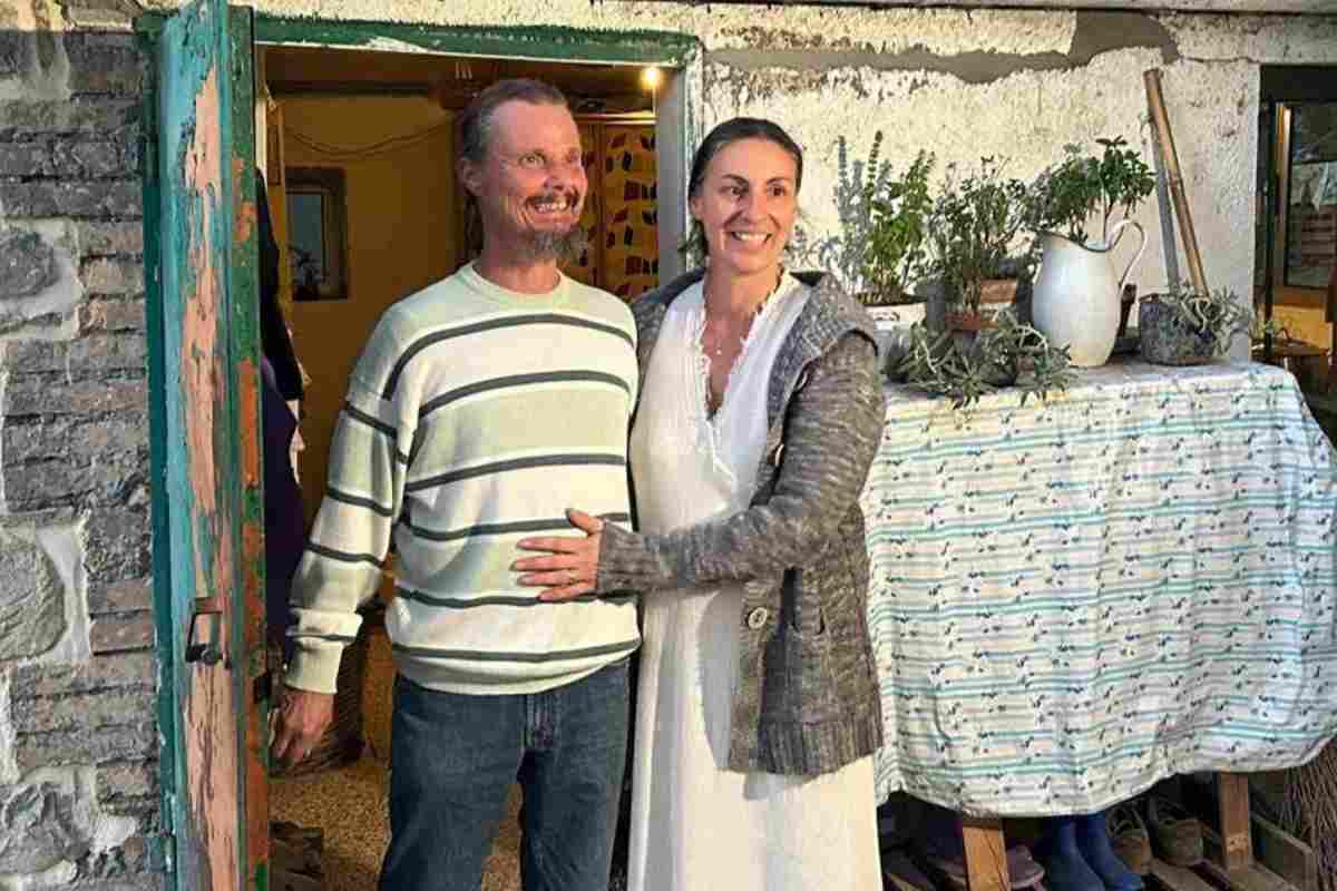 i coniugi della famiglia nel bosco