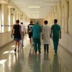 Le persone che si recano in ospedale