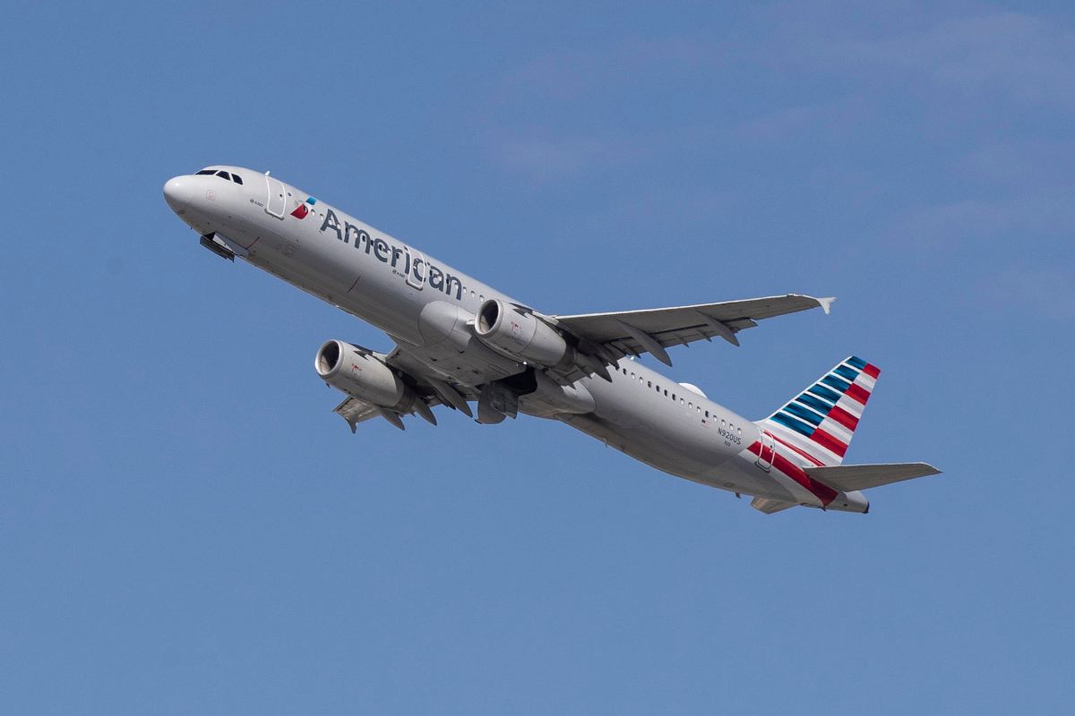 Un aereo di linea americano mentre è in volo