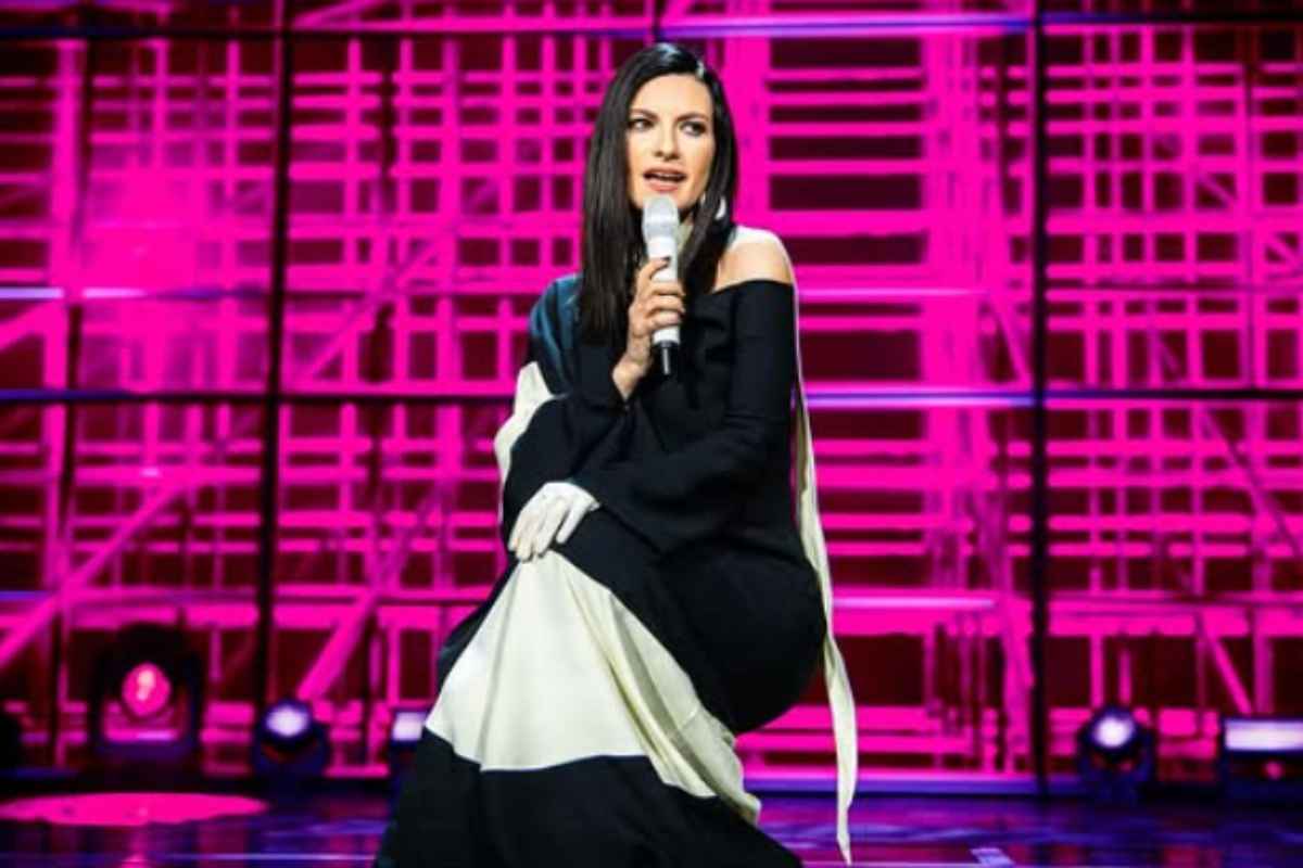 Il gesto di Laura Pausini che ha sconvolto i fan: “Questo è un addio”