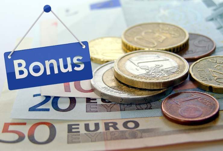 monete e banconote, cartello bonus