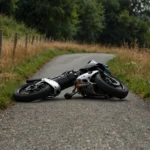 Tragedia in Toscana: Giovane motociclista perde la vita in un incidente causato da un cinghiale - Il dibattito sulla sicurezza stradale si riaccende